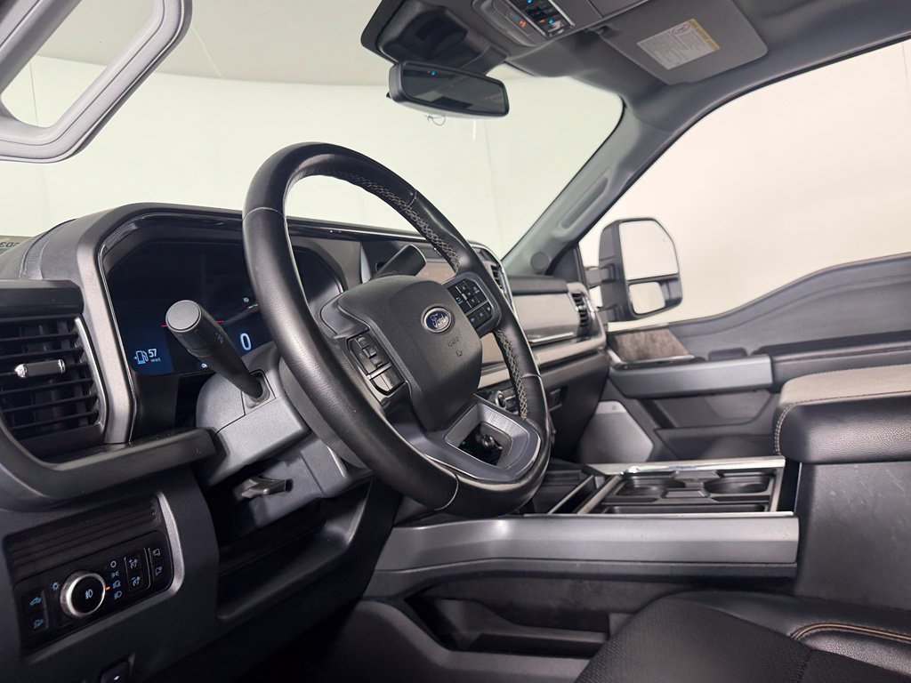 Used 2025 Ford F350 Lariat w/ Black Appearance Package AWD/4WD image 22