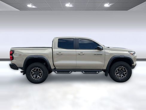 Certified 2024 Chevrolet Colorado ZR2 w/ ZR2 Convenience Package III AWD/4WD image 7