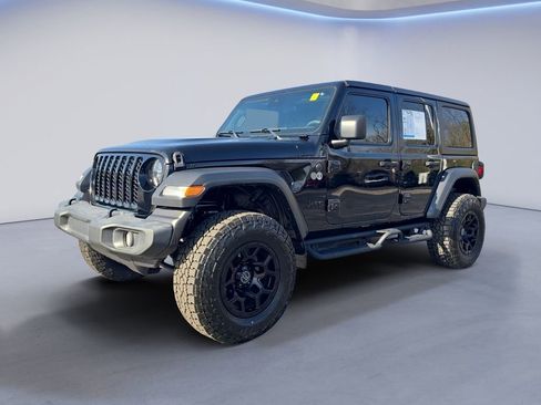 Used 2024 Jeep Wrangler Sport S image 1