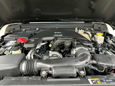 Used 2020 Jeep Gladiator Rubicon AWD/4WD image 27