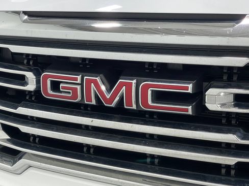 Used 2019 GMC Sierra 1500 SLT w/ SLT Premium Plus Package AWD/4WD image 38