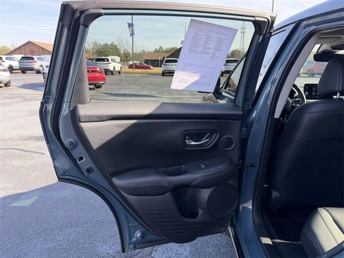 Used 2023 Honda HR-V EX-L image 11