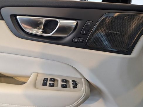 New 2026 Volvo XC60 B5 Ultra w/ Protection Package Premier image 9