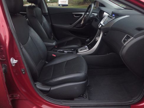 Used 2012 Hyundai Elantra Limited w/ Technology Pkg 5 image 13