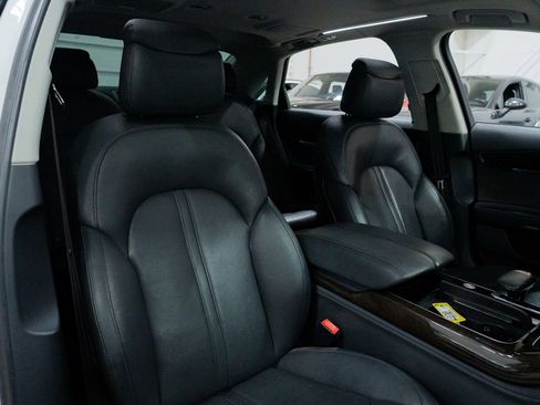 Used 2015 Audi A8 L TDI w/ Premium Package image 30