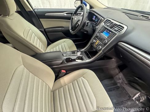 Used 2018 Ford Fusion S FWD image 24