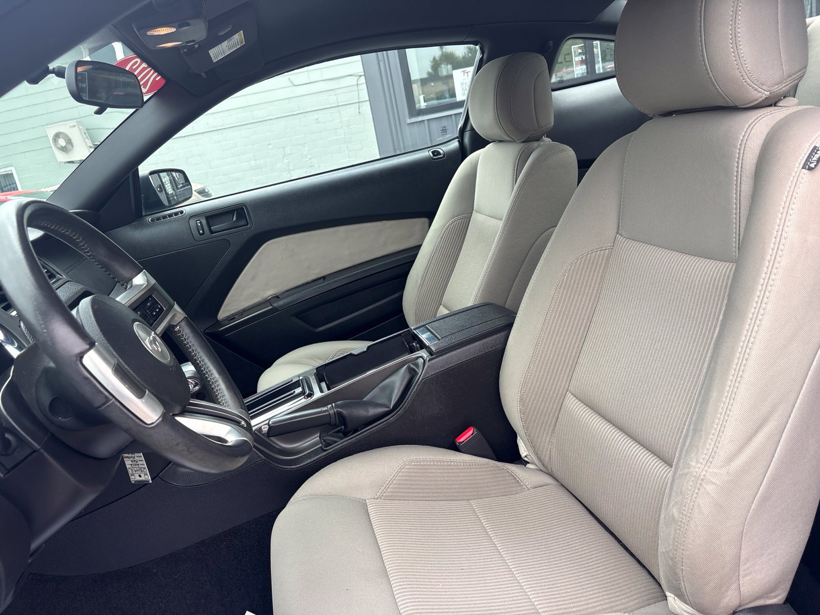 Used 2012 Ford Mustang Coupe RWD image 11