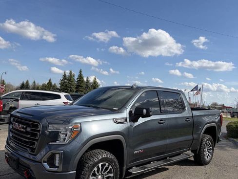 Used 2019 GMC Sierra 1500 AT4 w/ AT4 Premium Package image 9