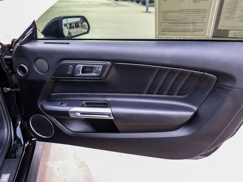 Used 2022 Ford Mustang GT Premium image 20