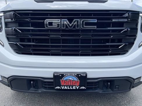 Certified 2023 GMC Sierra 1500 Elevation w/ LPO, Elevation Black Package AWD/4WD image 30