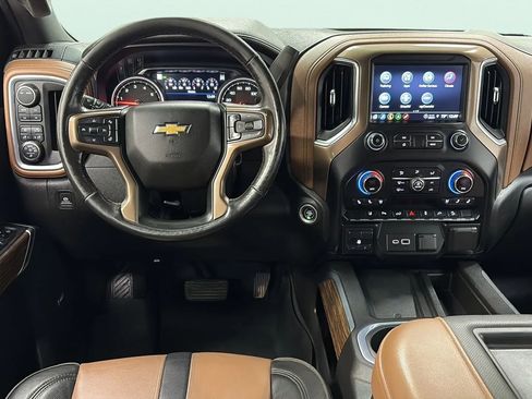 Used 2022 Chevrolet Silverado 2500 High Country w/ Technology Package image 19