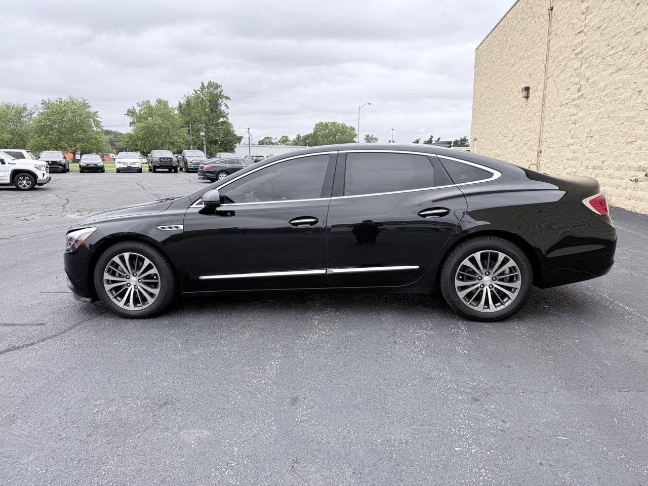 Used 2019 Buick LaCrosse Essence w/ Sun and Shade Package AWD/4WD image 2