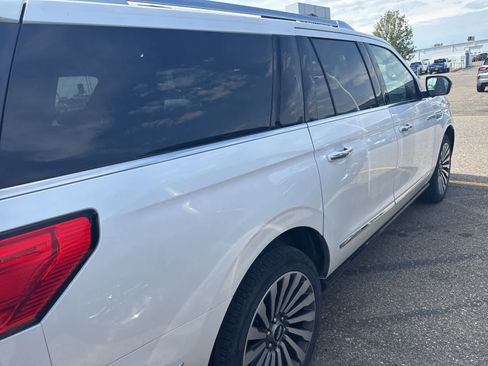Used 2019 Lincoln Navigator L Reserve AWD/4WD image 27