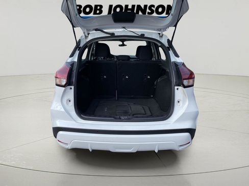 Used 2024 Nissan Kicks S FWD image 9