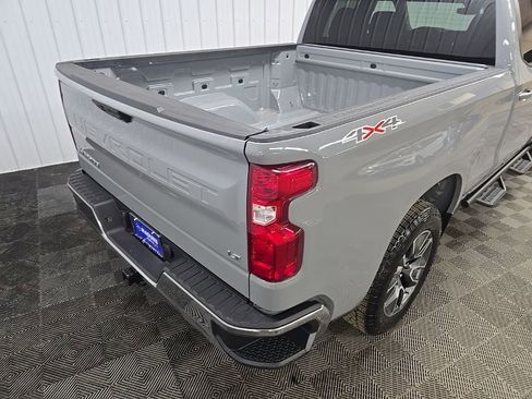 Used 2024 Chevrolet Silverado 1500 LT image 11