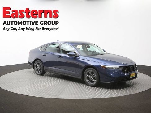 Used 2023 Honda Accord EX image 47