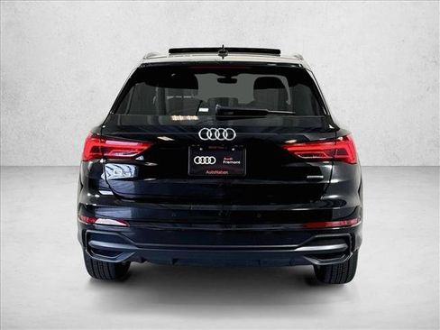 Used 2020 Audi Q3 2.0T Premium Plus w/ Premium Plus Package AWD/4WD image 6