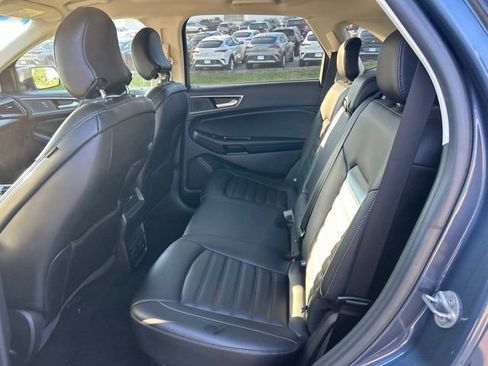 Used 2019 Ford Edge SEL w/ Equipment Group 201A AWD/4WD image 6