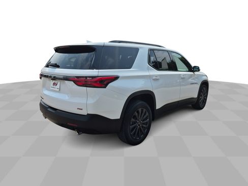 Certified 2023 Chevrolet Traverse RS w/ LPO, Floor Liner Package AWD/4WD image 9
