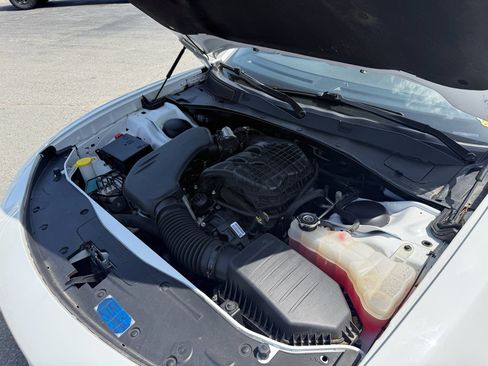 Used 2023 Dodge Charger SXT RWD image 21