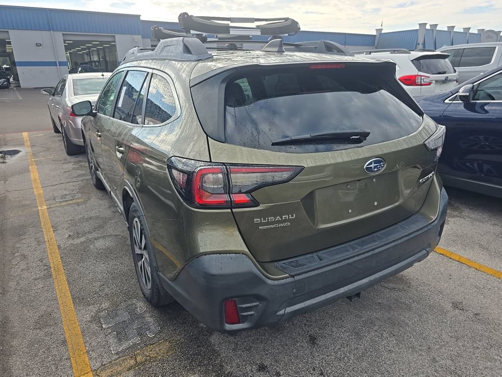 Used 2022 Subaru Outback Premium AWD/4WD image 4