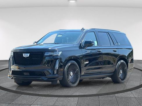 Used 2023 Cadillac Escalade V w/ Heavy-Duty Trailer Package AWD/4WD image 9