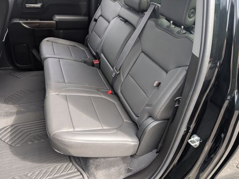 Used 2021 Chevrolet Silverado 1500 LT Trail Boss w/ Convenience Package II AWD/4WD image 17