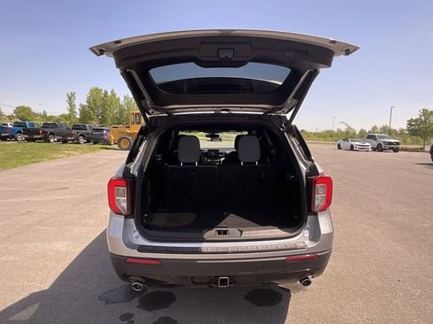 Used 2023 Ford Explorer ST-Line w/ Class IV Trailer Tow Package AWD/4WD image 26