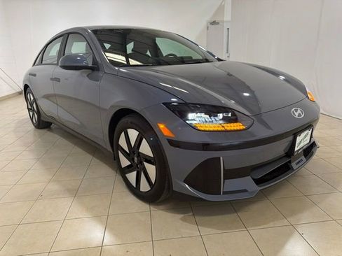 Used 2025 Hyundai Ioniq 6 SE AWD/4WD image 8