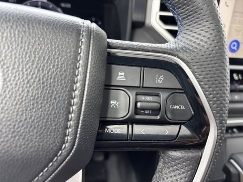 Used 2025 Toyota Tundra Platinum image 31