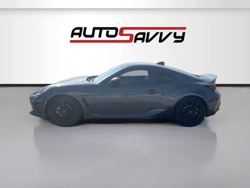 Used 2025 Toyota GR86 Premium w/ ALL Weather Mat Package (TMS) RWD image 4
