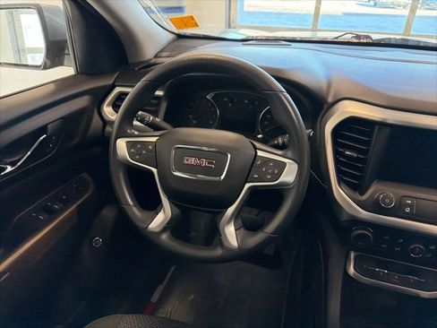 Used 2023 GMC Acadia SLE w/ Driver Convenience Package image 26