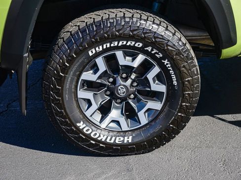 Certified 2023 Toyota Tacoma TRD Off-Road w/ TRD Premium Off Road Package image 9