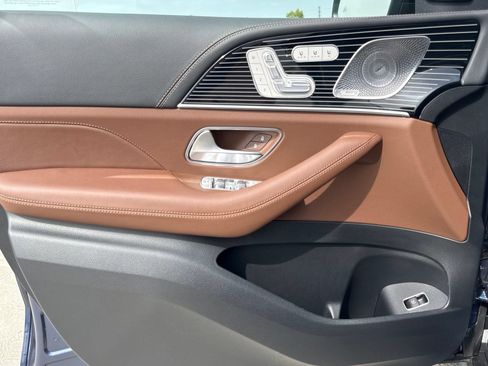 New 2026 Mercedes-Benz GLS 580 4MATIC image 15