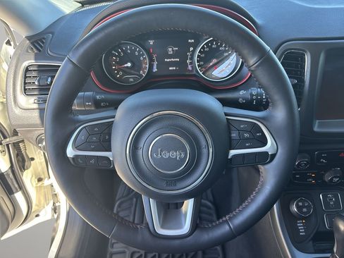 Used 2019 Jeep Compass Trailhawk w/ Cold Weather Group image 29