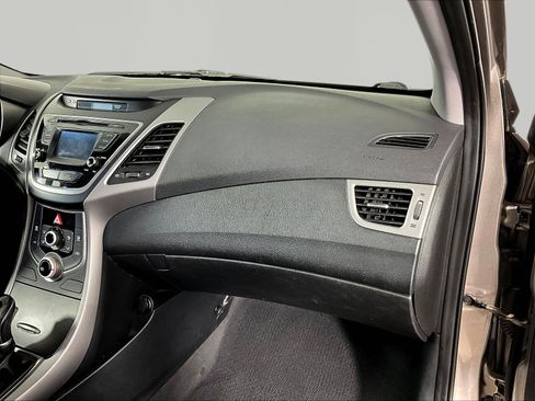 Used 2015 Hyundai Elantra SE w/ Option Group 03 FWD image 23