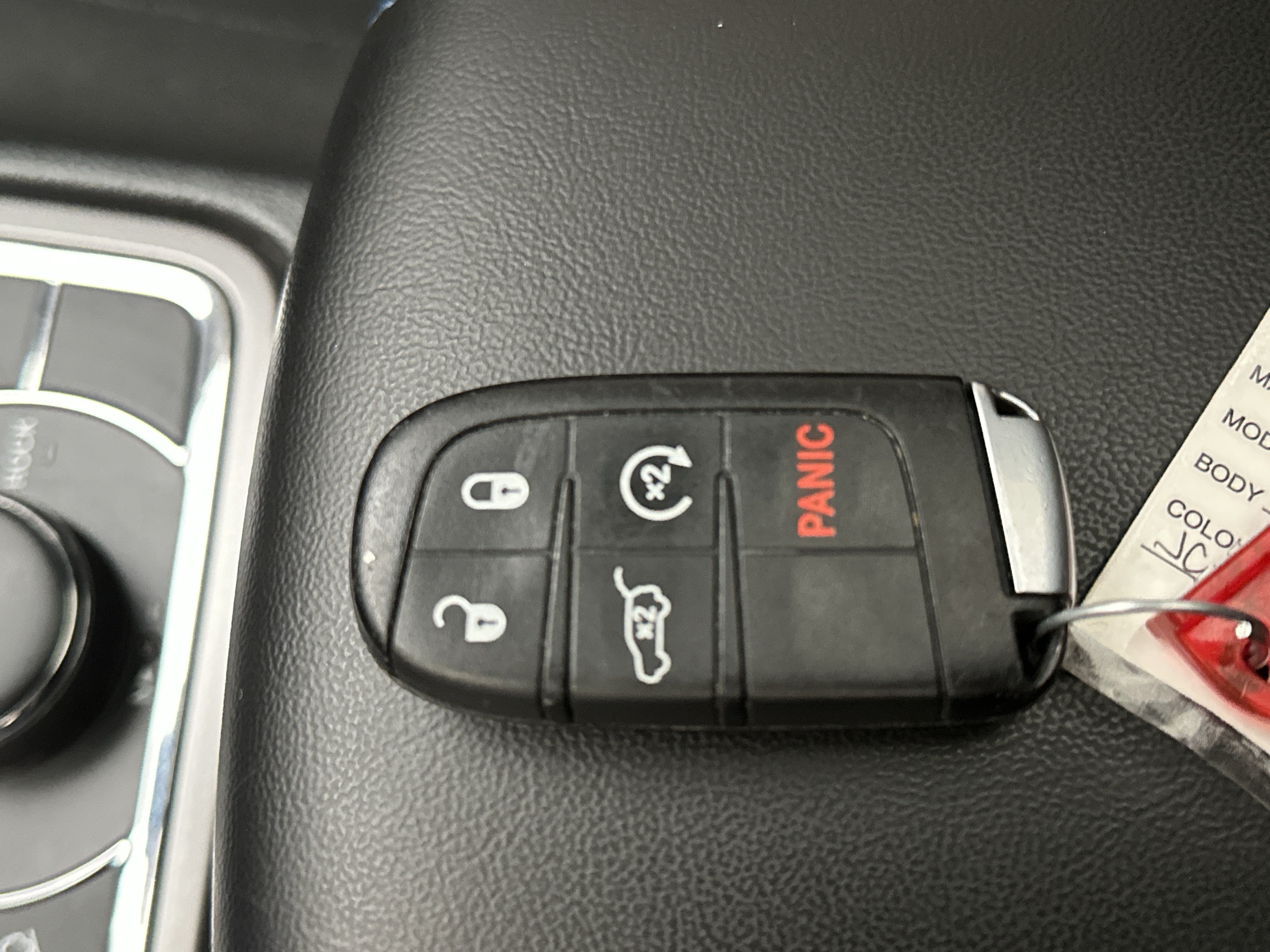 Used 2018 Jeep Grand Cherokee Laredo AWD/4WD image 39