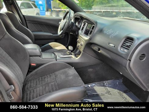 Used 2019 Dodge Charger Scat Pack w/ Daytona Edition Group image 11