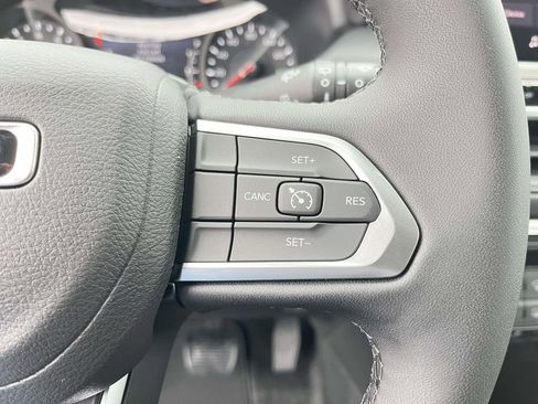 New 2026 Jeep Compass Latitude AWD/4WD image 17