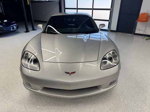 Used 2008 Chevrolet Corvette Coupe w/ Z51 Performance Package RWD image 22