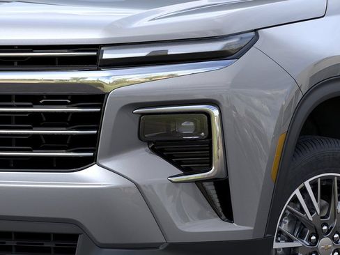 New 2027 Chevrolet Traverse LT w/ Driver Confidence Package AWD/4WD image 10