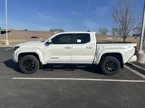 New 2026 Toyota Tacoma TRD Sport image 9