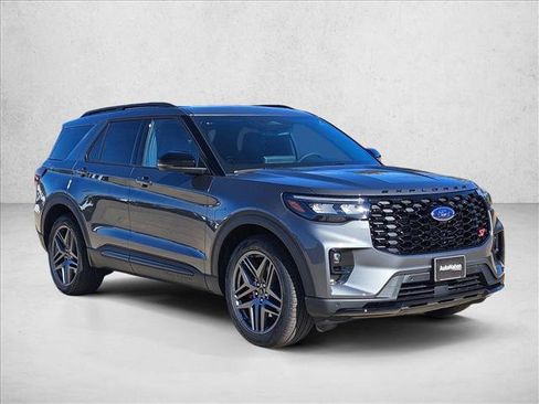 New 2026 Ford Explorer ST w/ Sun And Sound Package image 7