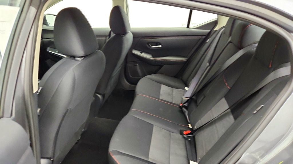 Used 2025 Nissan Sentra SR FWD image 19