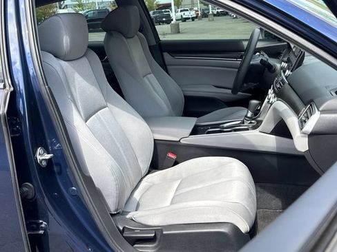 Used 2020 Honda Accord EX image 24