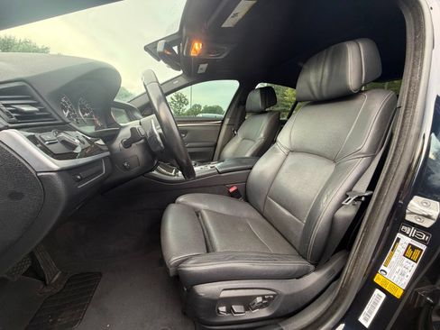 Used 2014 BMW 550i Sedan RWD image 12