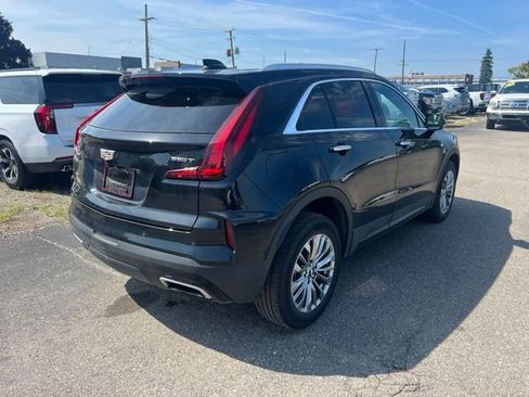 Used 2024 Cadillac XT4 Premium Luxury AWD/4WD image 5