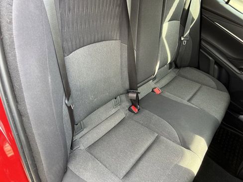 Used 2025 Toyota Camry LE w/ Convenience Package image 27