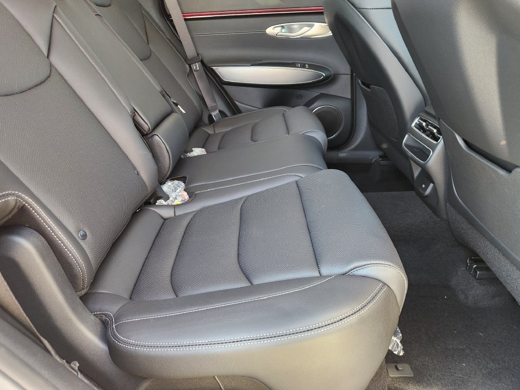 New 2027 Genesis GV70 2.5T Select AWD/4WD image 29