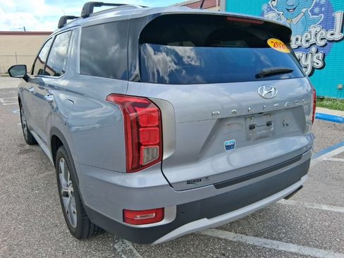 Used 2020 Hyundai Palisade SEL w/ Premium Package FWD image 5